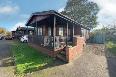 Beach Farm Park, Arbor Lane, East... 3 bed park home for sale