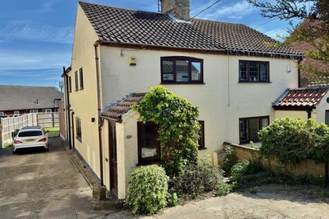 Colville Road, Oulton Broad... 3 bed semi