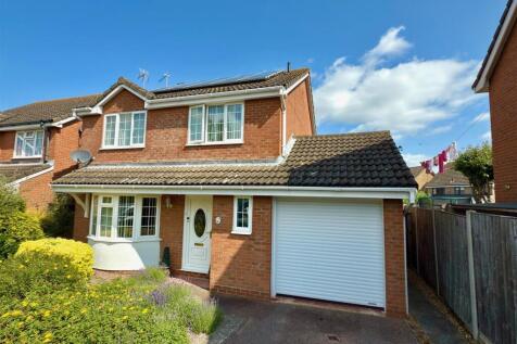 Benouville, Carlton Colville... 4 bed detached house for sale