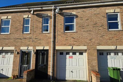 Back Chapel Lane, Gorleston 3 bed terraced house for sale