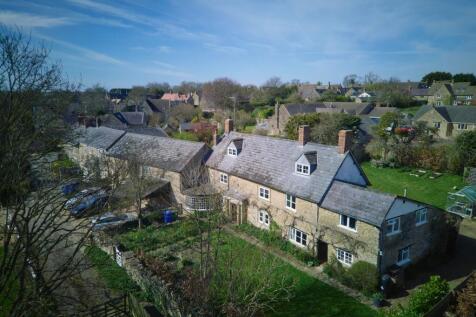 7 bedroom detached house for sale