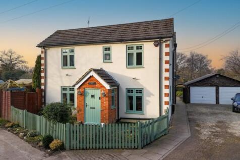 Salisbury Road, Romsey SO51 4 bed detached house for sale