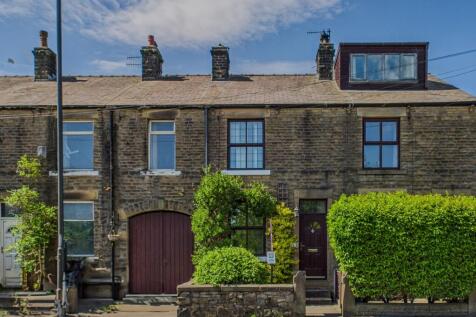 Buxton Road, Furness Vale, SK23 2 bed terraced house for sale