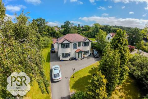 Buxton Road, Disley, SK12 5 bed detached house for sale