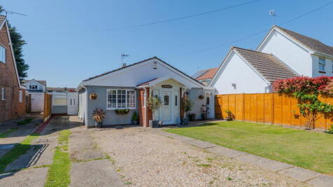 3 bedroom detached bungalow for sale