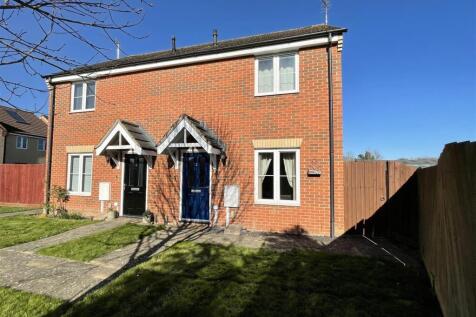 2 bedroom semi-detached house for sale