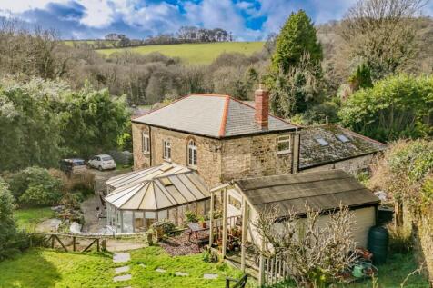 3 bedroom cottage for sale