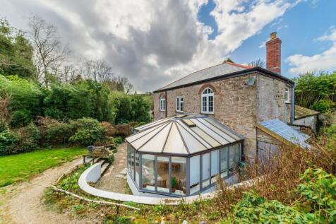 3 bedroom cottage for sale