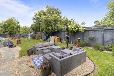 3 bedroom semi-detached bungalow for sale