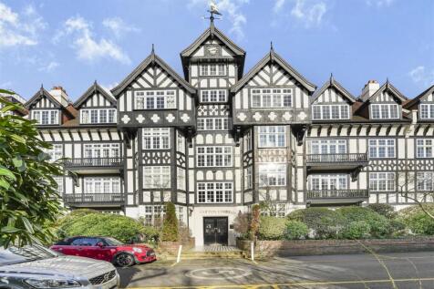 4 bedroom flat for sale