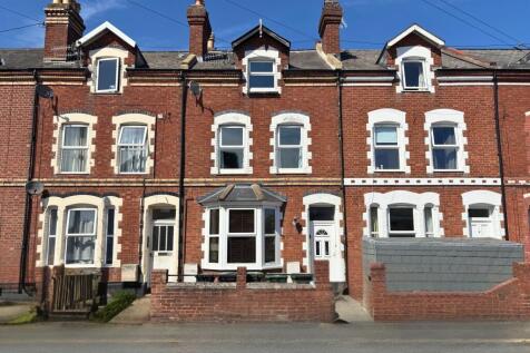 2 bedroom maisonette for sale