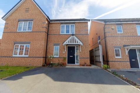 2 bedroom semi-detached house for sale