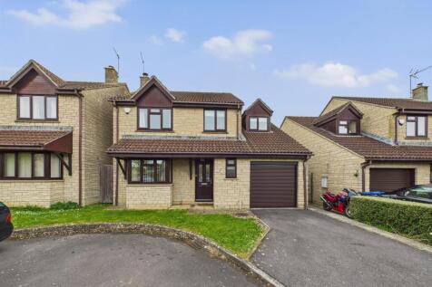 Godwins Close, Melksham SN12 4 bed detached house for sale