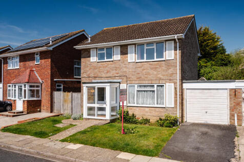 Queen Mary Avenue, Hove BN3 3 bed link detached house for sale