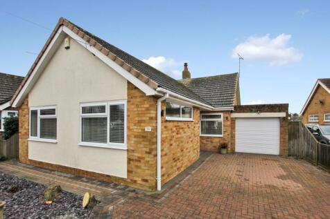 Blenheim Road, New Romney TN28 3 bed detached bungalow for sale