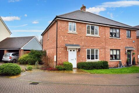 Town Farm Place, Ashford TN24 3 bed semi