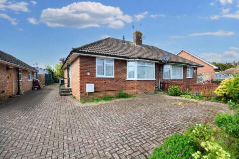 2 bedroom semi-detached bungalow for sale