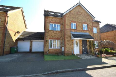 Pannell Drive, Folkestone CT18 4 bed semi