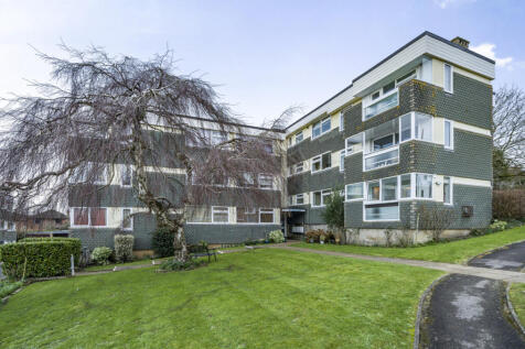 Skeyne Drive, Pulborough, RH20 3 bed flat for sale