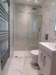 Catteshall Lane, Godalming, GU7 1 bed flat for sale