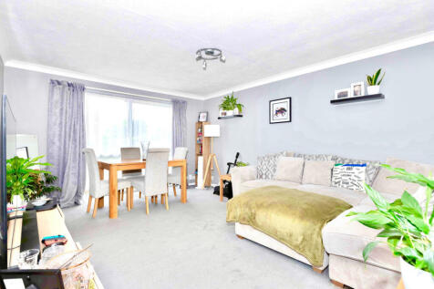 Hudson Close, Worthing, BN13 2 bed flat for sale