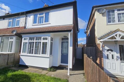 Birchwood Avenue, Hatfield... 1 bed flat for sale