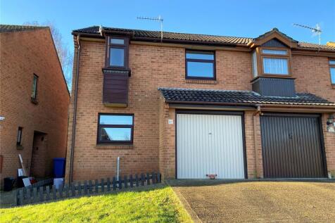 Tollard Close, Parkstone, Poole... 3 bed semi