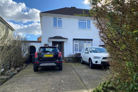 Stillmore Road, Knighton Heath... 3 bed semi