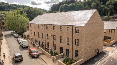 4 bedroom town house for sale