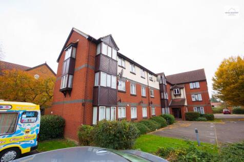 Swaythling Close, London N18 1 bed flat for sale