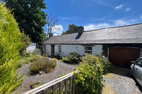 Penrhiwllan SA44 2 bed detached house for sale
