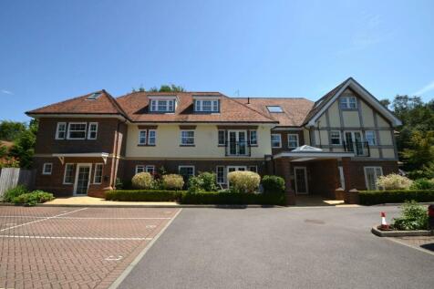 Dorking Road, Tadworth KT20 2 bed flat for sale