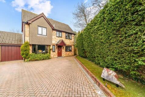 Thurnham Way, Tadworth KT20 3 bed detached house for sale