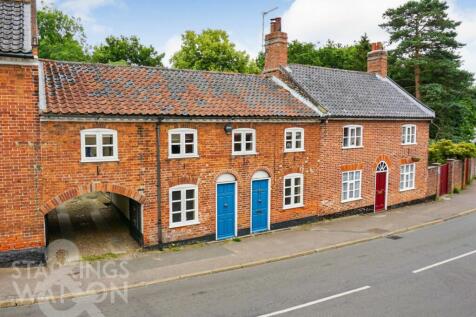 High Street, Norwich NR14 3 bed cottage for sale