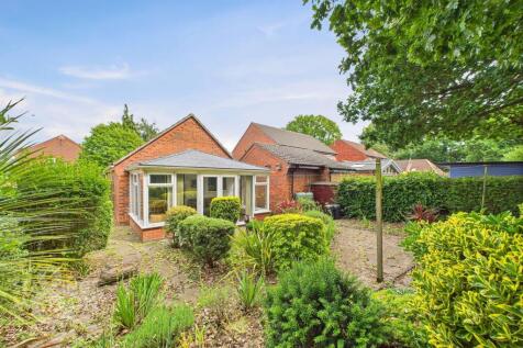 Water Meadow Close, Norwich NR14 2 bed detached bungalow for sale