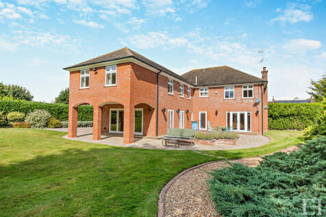 Tilbrook, Huntingdon 5 bed detached house for sale