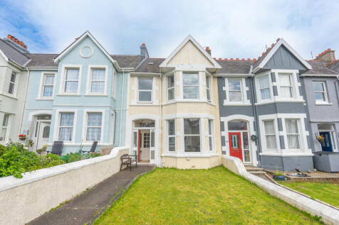 4 bedroom terraced house for sale