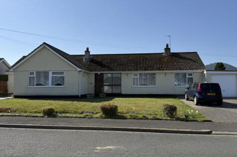 3 bedroom bungalow for sale