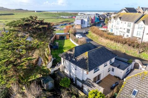 Maer Lane, Cornwall EX23 4 bed detached house for sale