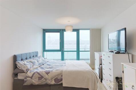 24 The Crescent, Devon PL1 1 bed apartment for sale