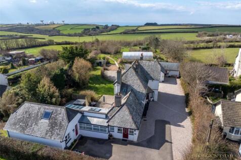 Woodville Road, Bude EX23 8 bed detached house for sale