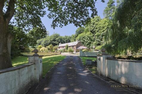 7 bedroom detached house for sale