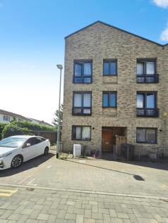 Baynes Crescent, London RM10 4 bed semi