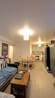 Haysoms Close, Romford RM1 1 bed flat for sale