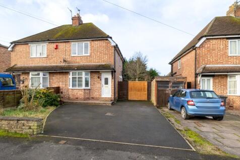 2 bedroom semi-detached house for sale