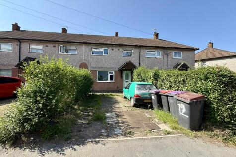 3 bedroom town house for sale