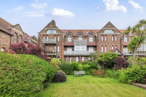 Falmer Road, Rottingdean, BN2 3 bed apartment for sale