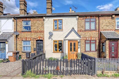 Rainsford Road, Essex CM1 2 bed terraced house for sale
