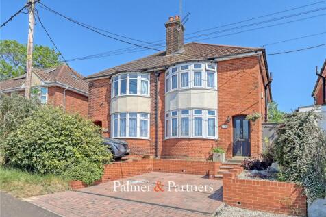 London Road, Chelmsford CM2 3 bed semi
