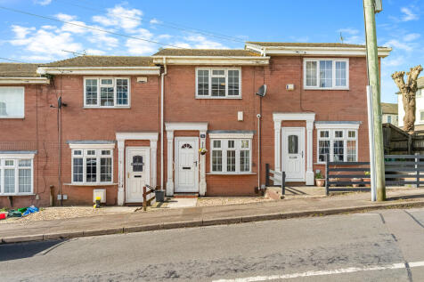 Court Newton, Barry CF63 2 bed terraced house for sale